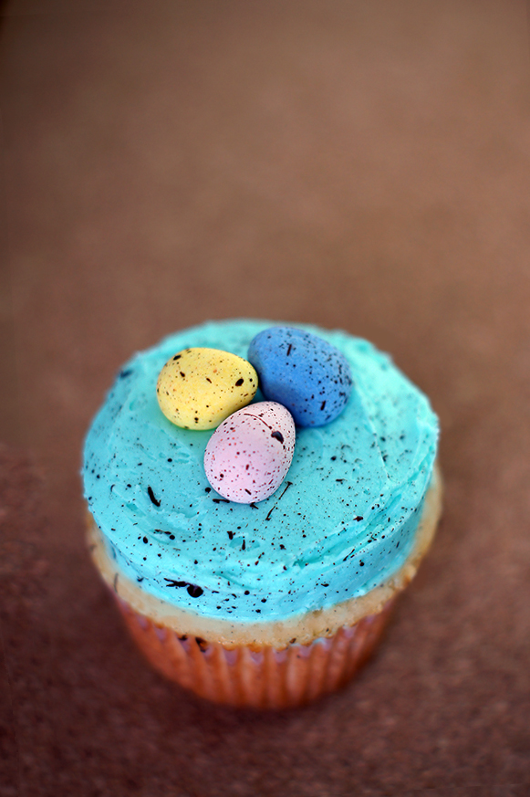 Speckled Egg Easter Cupcakes