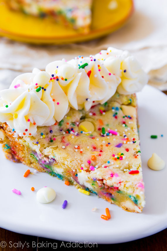 Funfetti-Sugar-Cookie-Cake-This-soft-baked-sprinkle-filled-giant-cookie-is-so-much-better-than-birthday-cake
