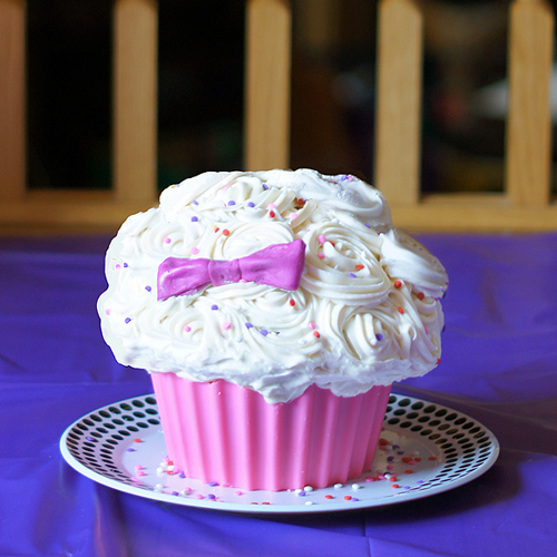 Giant Cupcake Cake