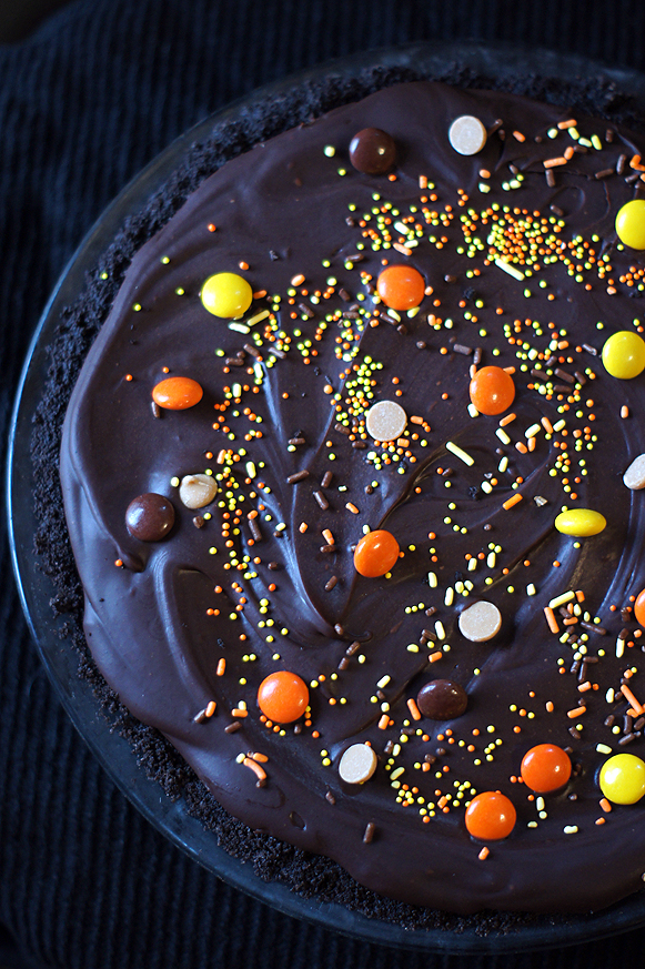 Oreo Peanut Butter Cup Pie