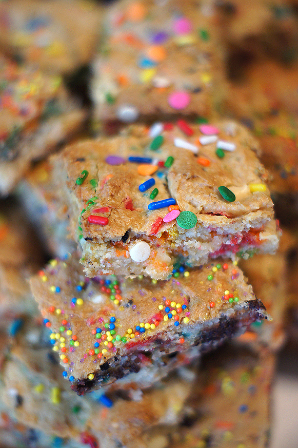 Funfetti Birthday Cake Blondies