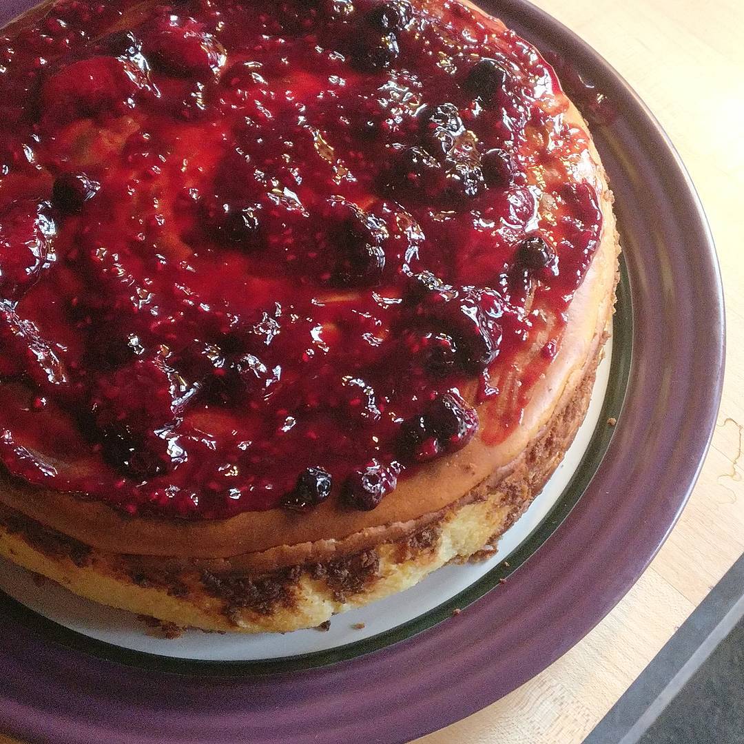 Cheesecake with Berry Compote